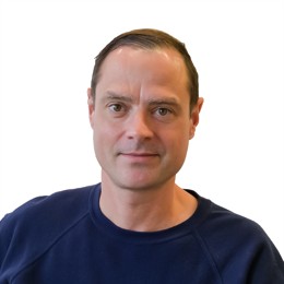 上半年中国服务进出口总额同比增长8%