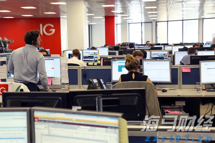 用户对GPT-5的批评促使OpenAI重新上线GPT-4o